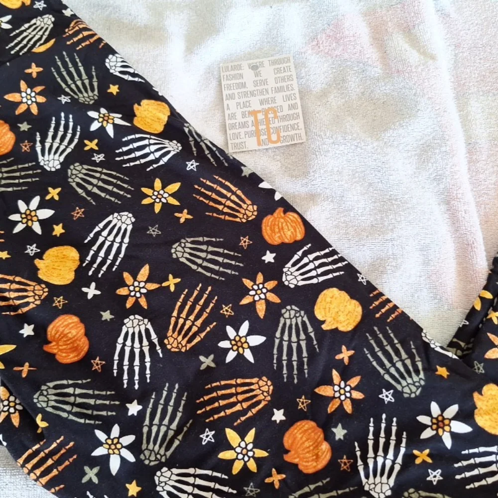 Lularoe TC Halloween leggings  #2390 - Picture 3 of 3